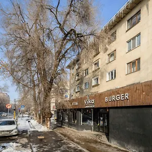 Apartment Mid-century Charm в центре